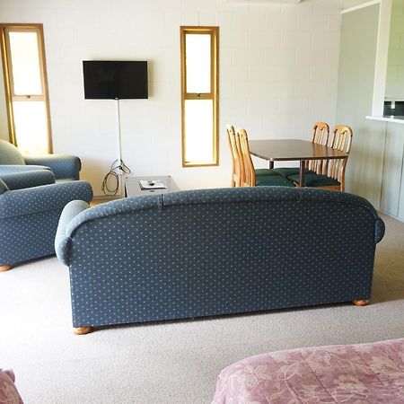 Amisfield Motel Tokoroa Bagian luar foto