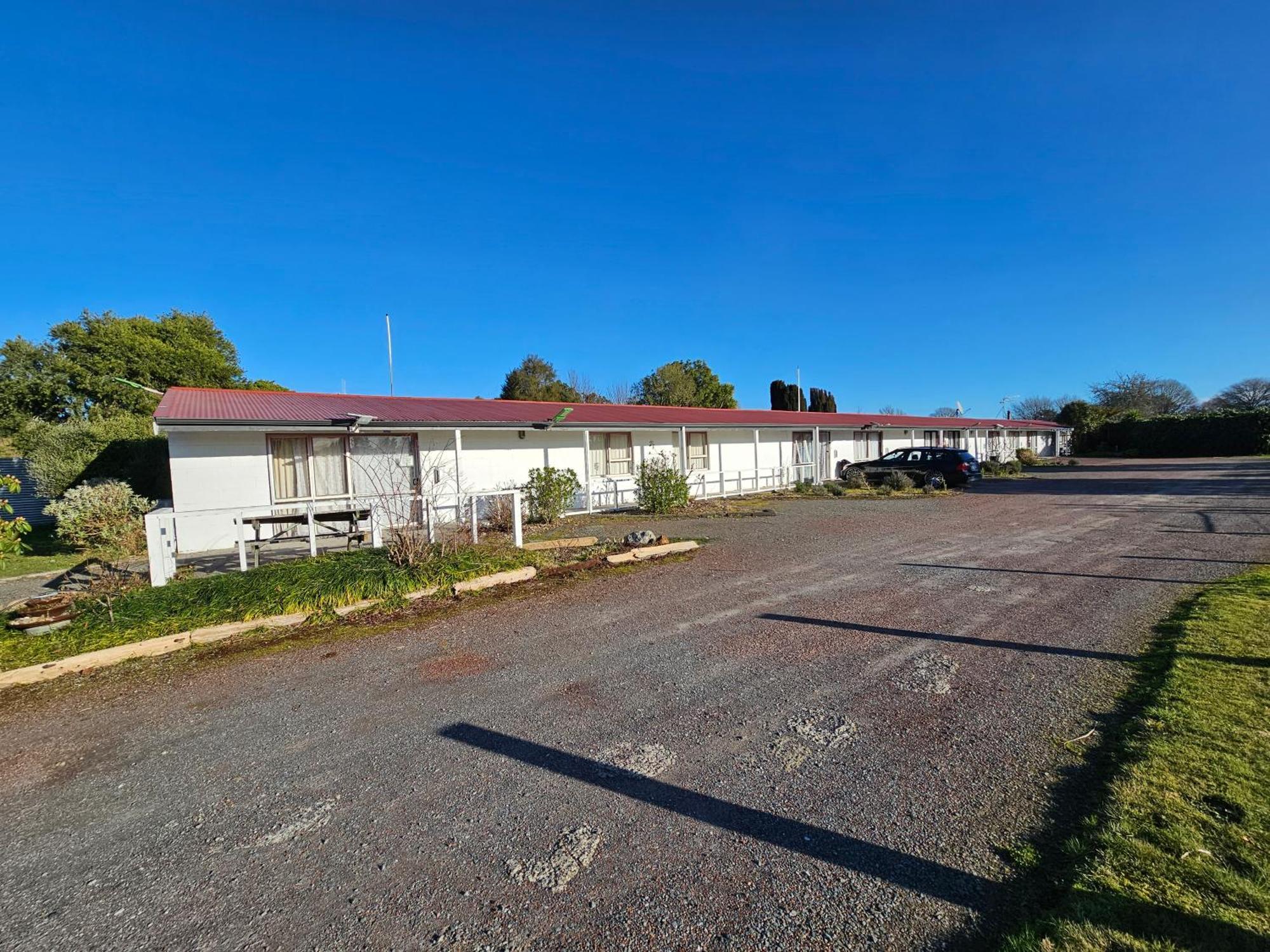 Amisfield Motel Tokoroa Bagian luar foto
