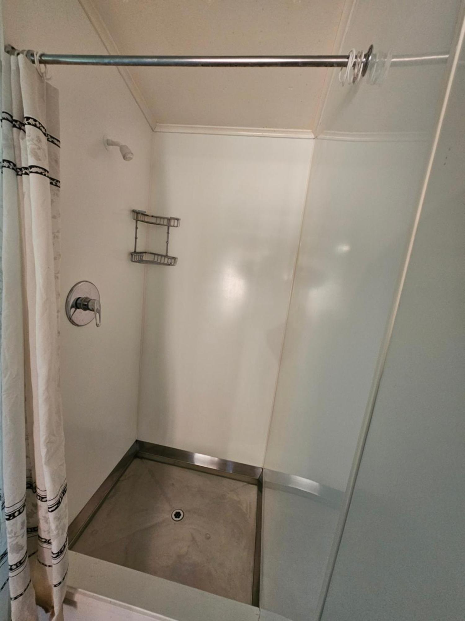 Amisfield Motel Tokoroa Bagian luar foto