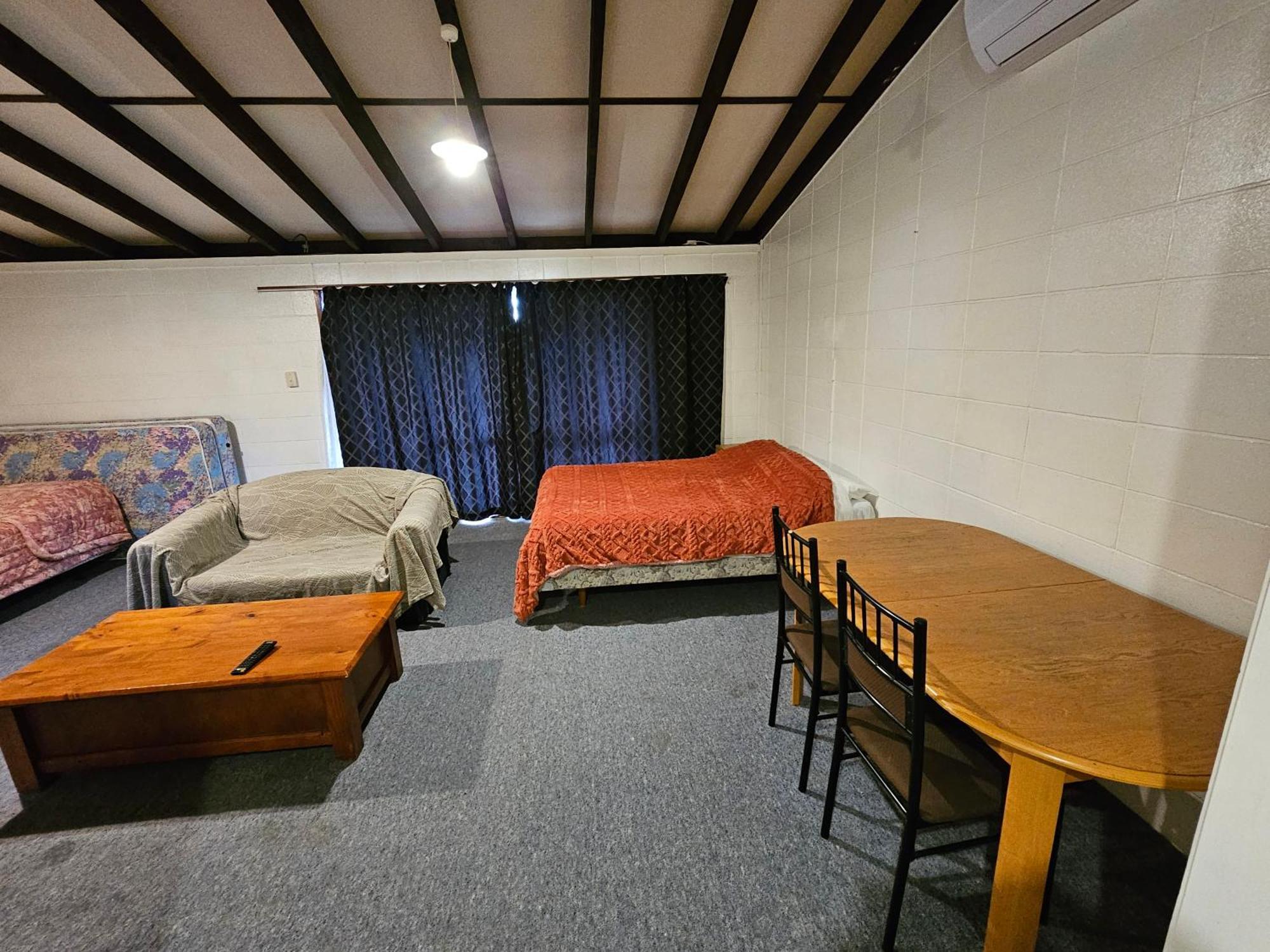 Amisfield Motel Tokoroa Bagian luar foto
