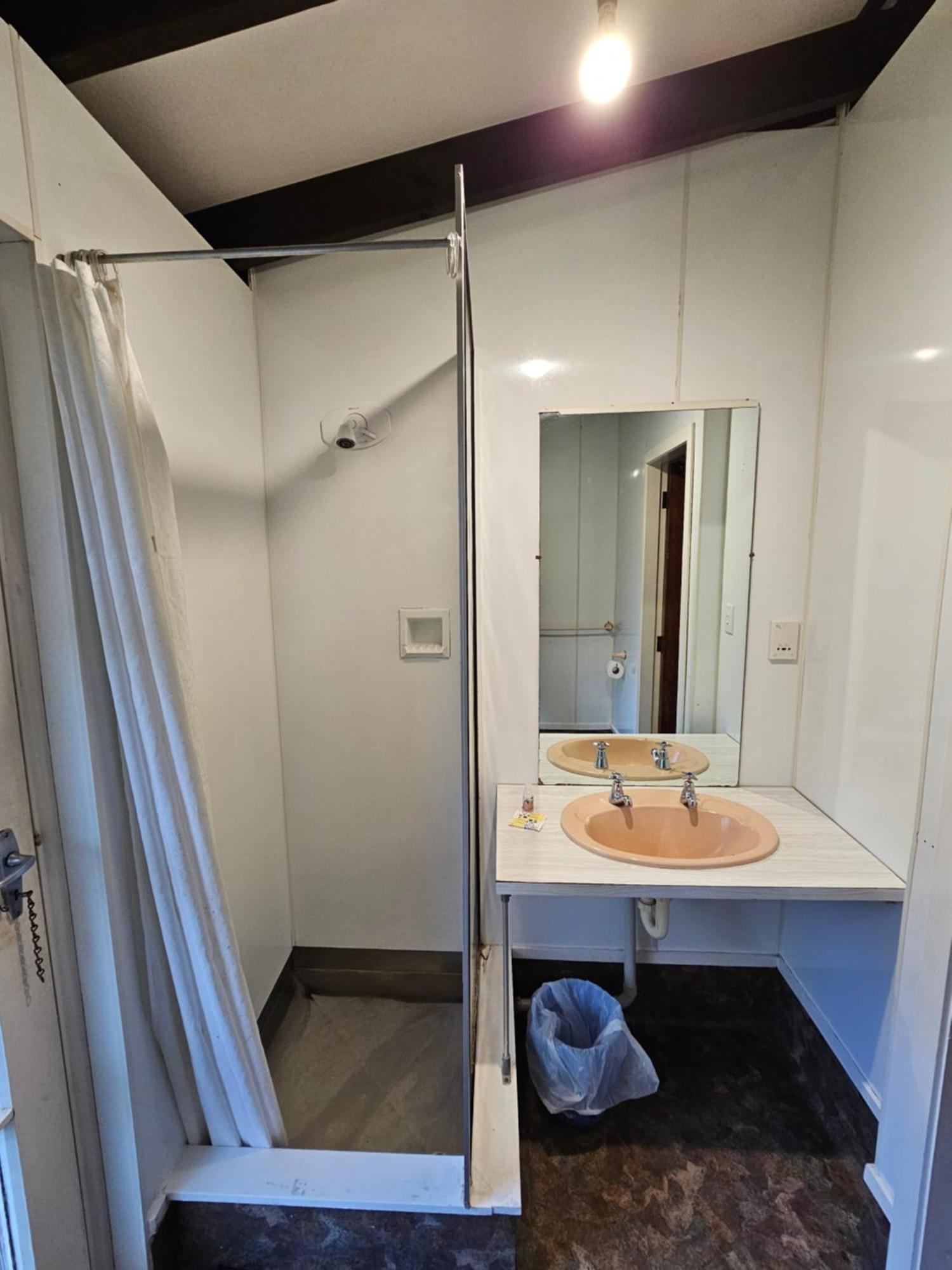 Amisfield Motel Tokoroa Bagian luar foto