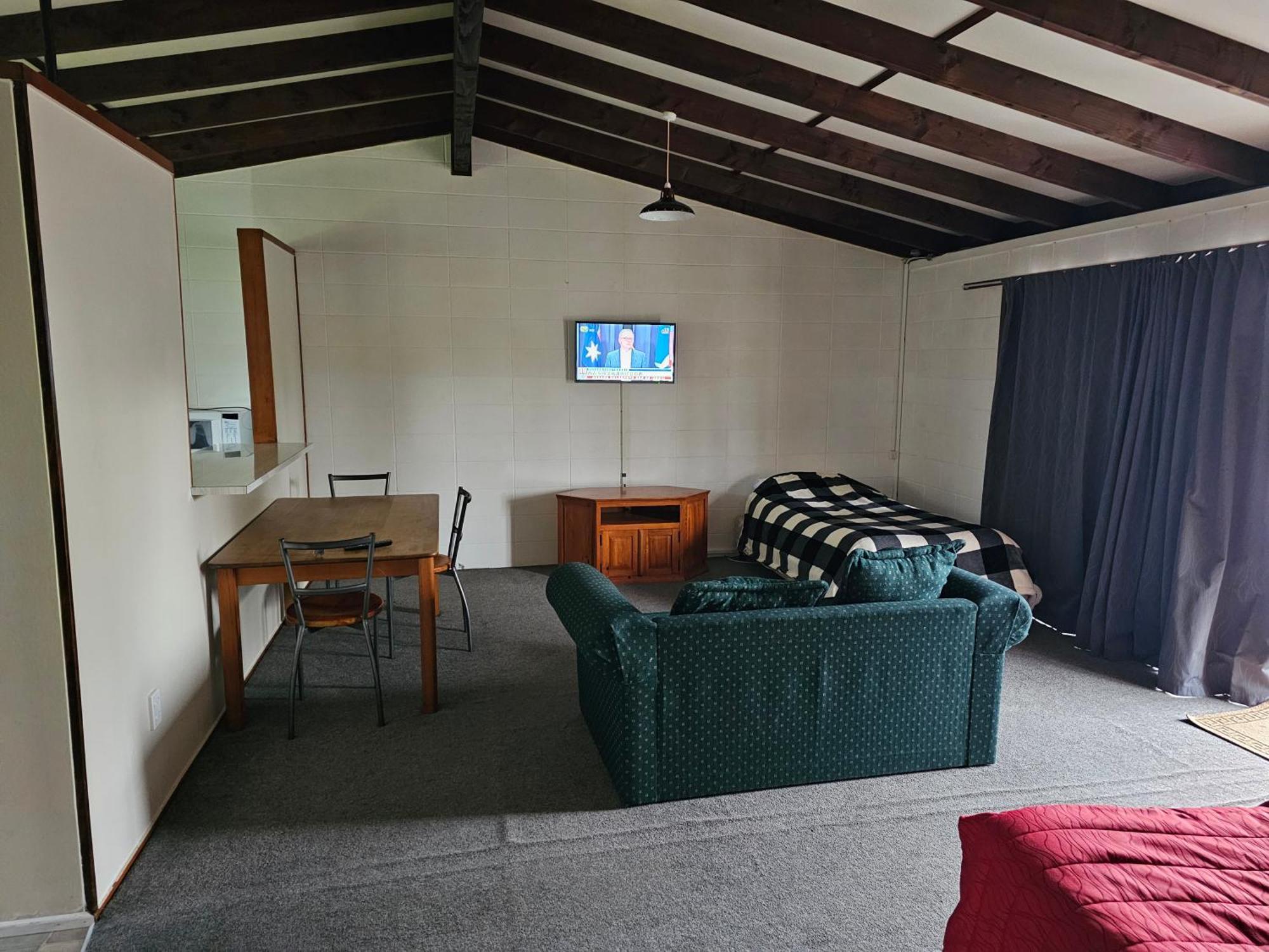 Amisfield Motel Tokoroa Bagian luar foto
